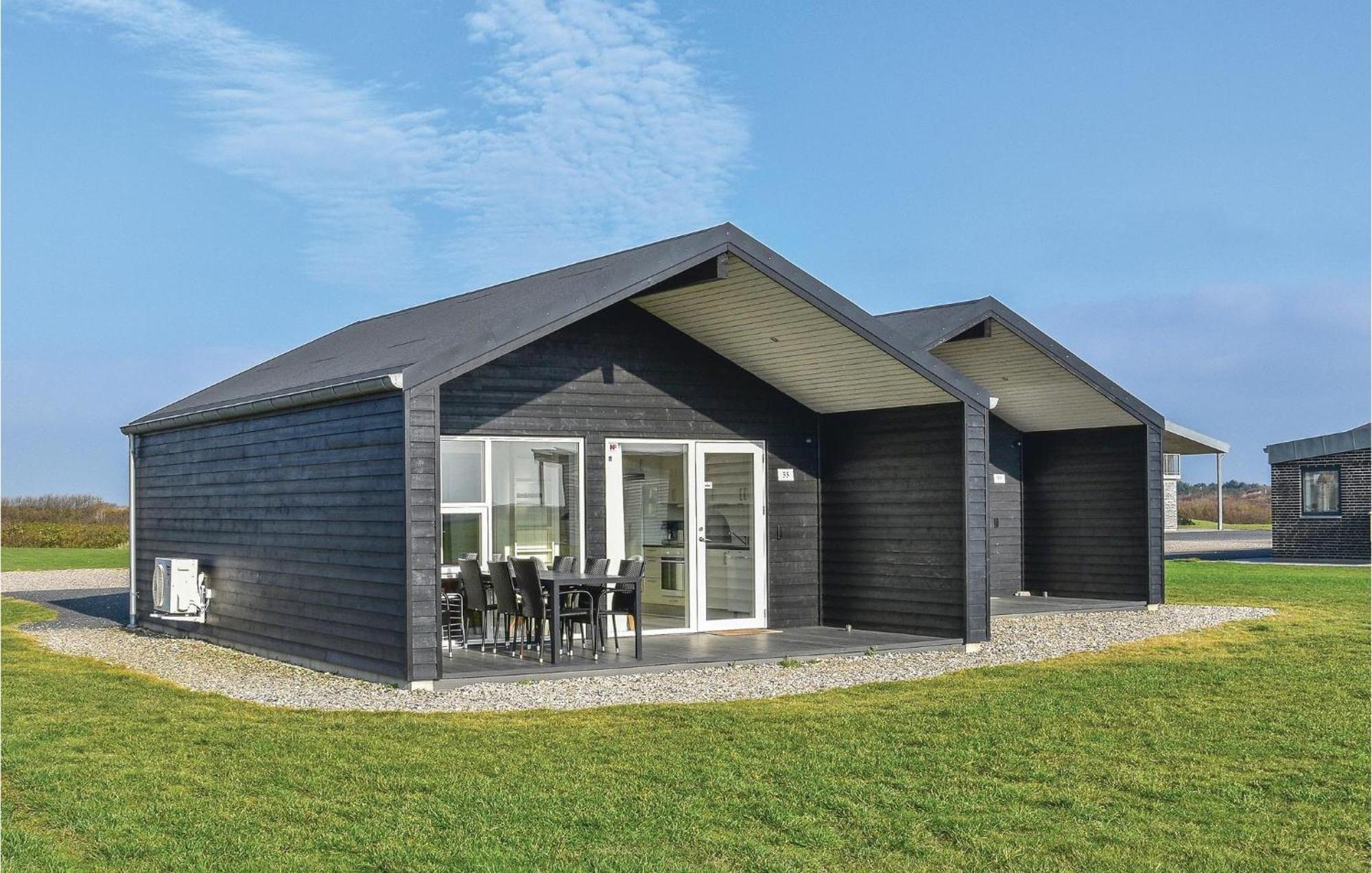Amazing Home In Ringkobing With Kitchen Sondervig Luaran gambar
